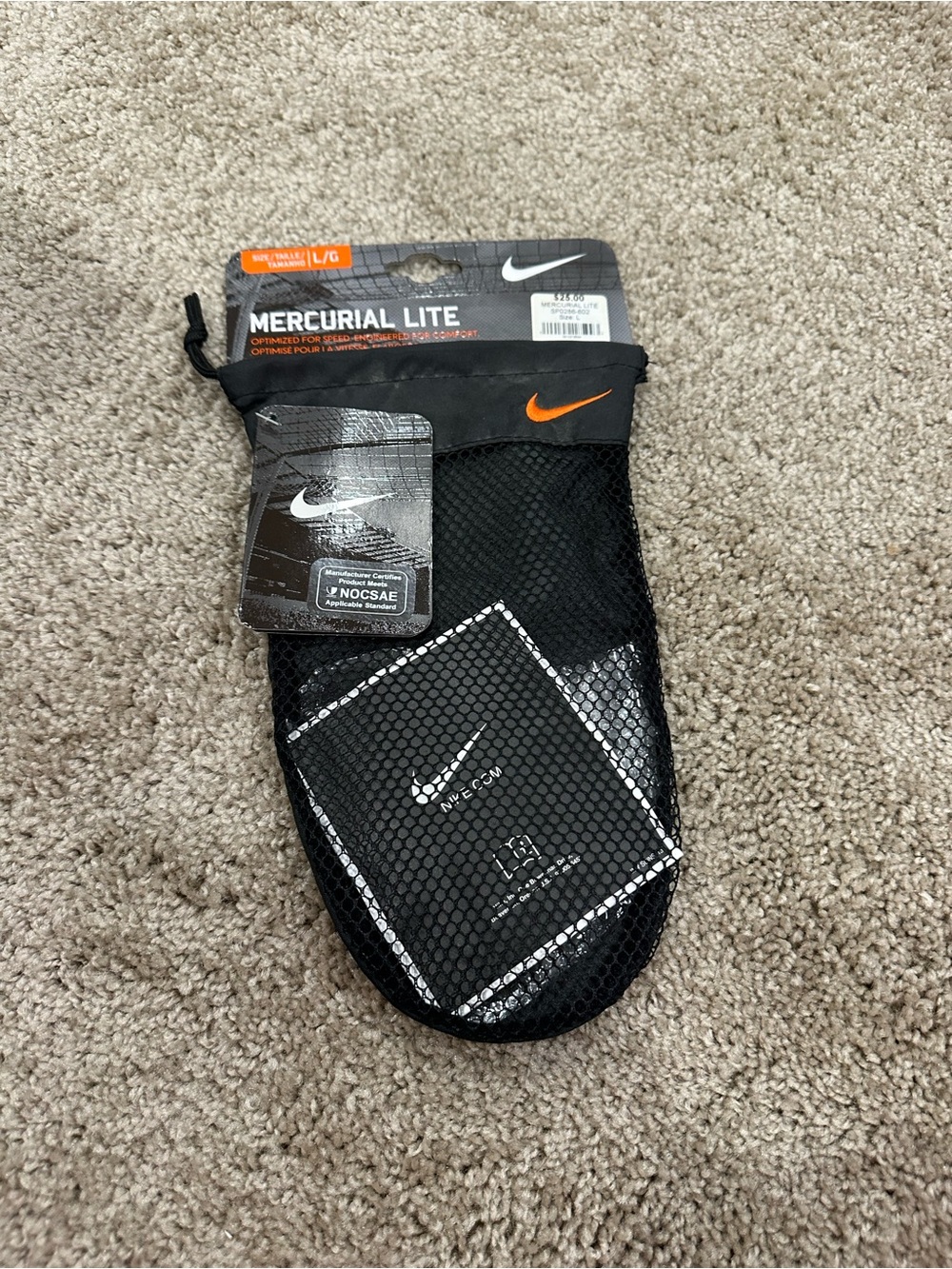 Nike Mercurial Lite shin guard bag
